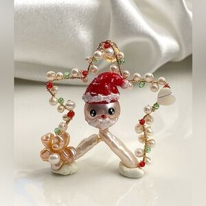 P193-Handmade EXCLUSIVE Christmas Star Santa Detachable Pearl Pendant